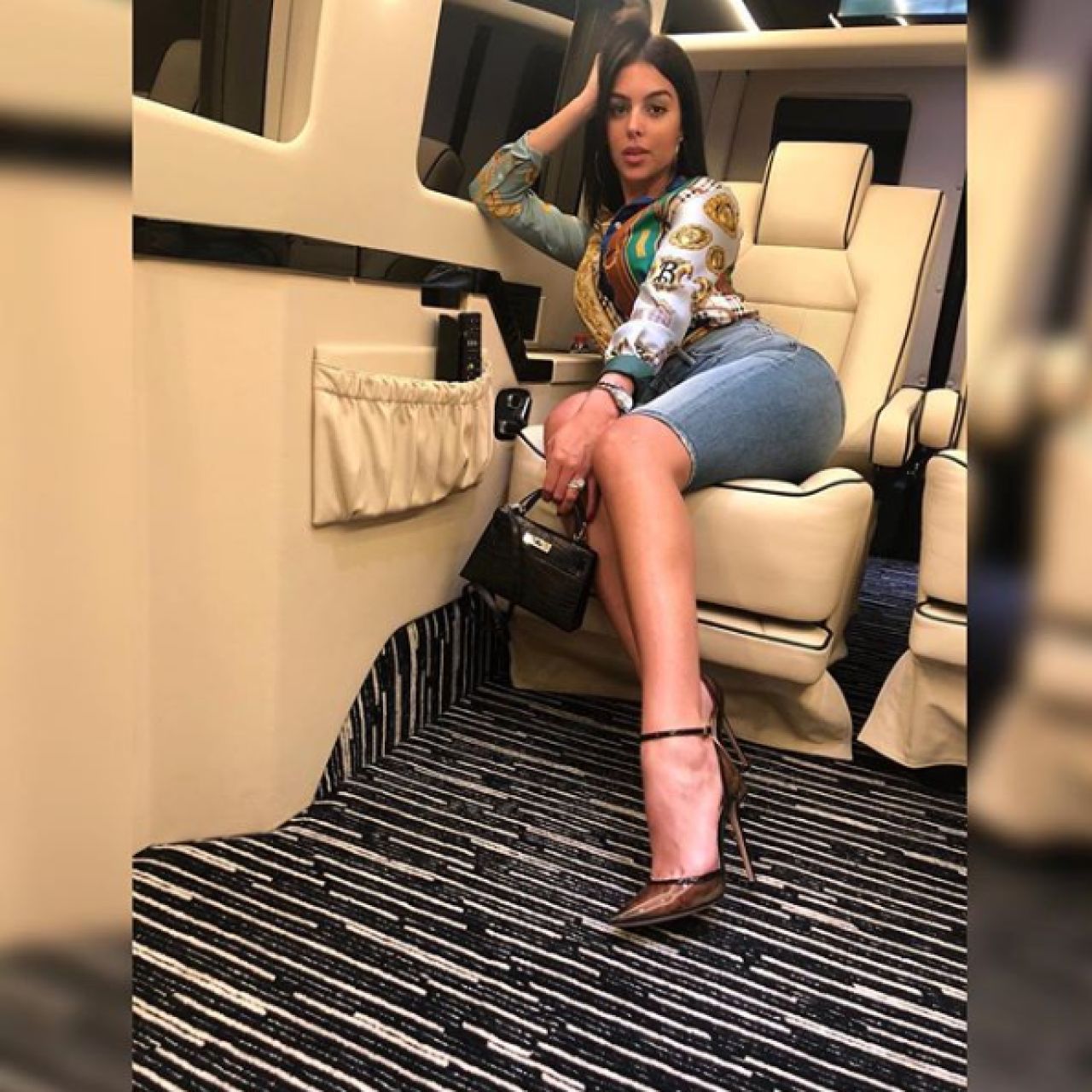 Nu a fost suficient pentru Cristiano Ronaldo! Georgina, aparitie superba in tribunele stadionului din Torino! Cum a fost surprinsa!_3