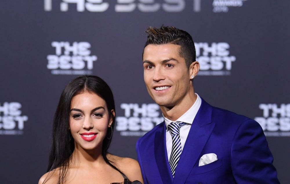 Nu a fost suficient pentru Cristiano Ronaldo! Georgina, aparitie superba in tribunele stadionului din Torino! Cum a fost surprinsa!_7