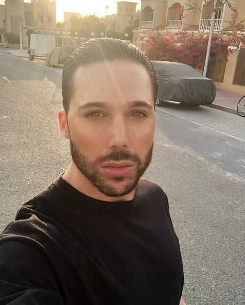 Fiul lui Adrian Bumbescu e model in California. Pozele sale nud fac senzatie_17