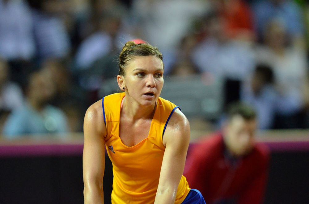 Caroline Garcia - Mihaela Buzarnescu 6-3, 6-3! Garcia restabileste egalitatea in disputa din semifinalele FED Cup! Simona Halep a castigat punctul Romaniei in meciul cu Mladenovic!