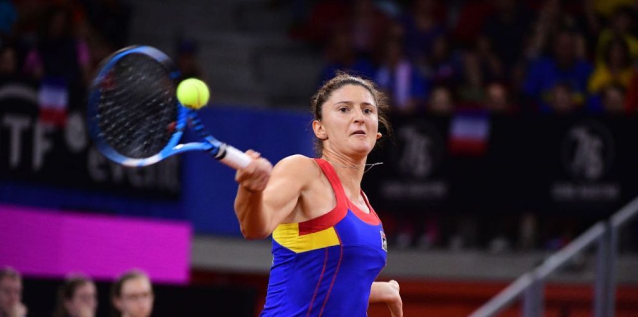 Pauline Parmentier - Irina Begu 6-3, 2-6, 6-2! Begu s-a accidentat grav la glezna si a incheiat meciul intr-un picior! Partida se decide in meciul de dublu!_3