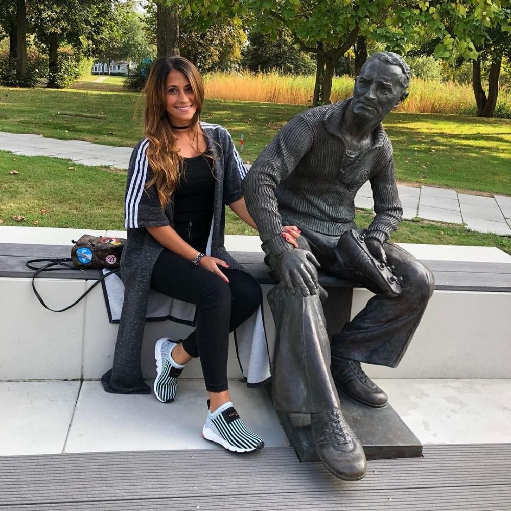 Messi are doua iubiri de o VIATA: Antonella si Barcelona! Imagine nemaivazuta pana acum din copilaria starului argentinian alaturi de iubita. FOTO_9