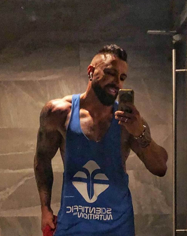 Transformarea incredibila a unui fost jucator de la AC Milan: a rupt sala in ultimii ani si a ajuns de nerecunoscut_10