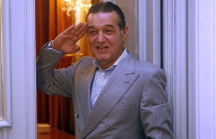 Steaua o sa fie din nou ce a fost! Becali, sfatuit sa faca mutarea imposibila: Fa-i contract de 1 milion &euro;