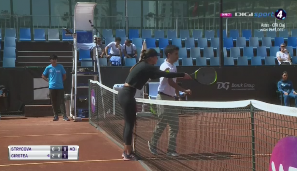 Sorana, criza de nervi pe teren: l-a bruscat pe arbitru si a tipat la el 