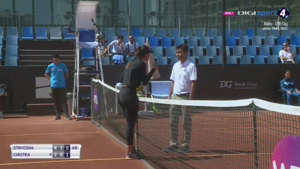 Sorana, criza de nervi pe teren: l-a bruscat pe arbitru si a tipat la el 