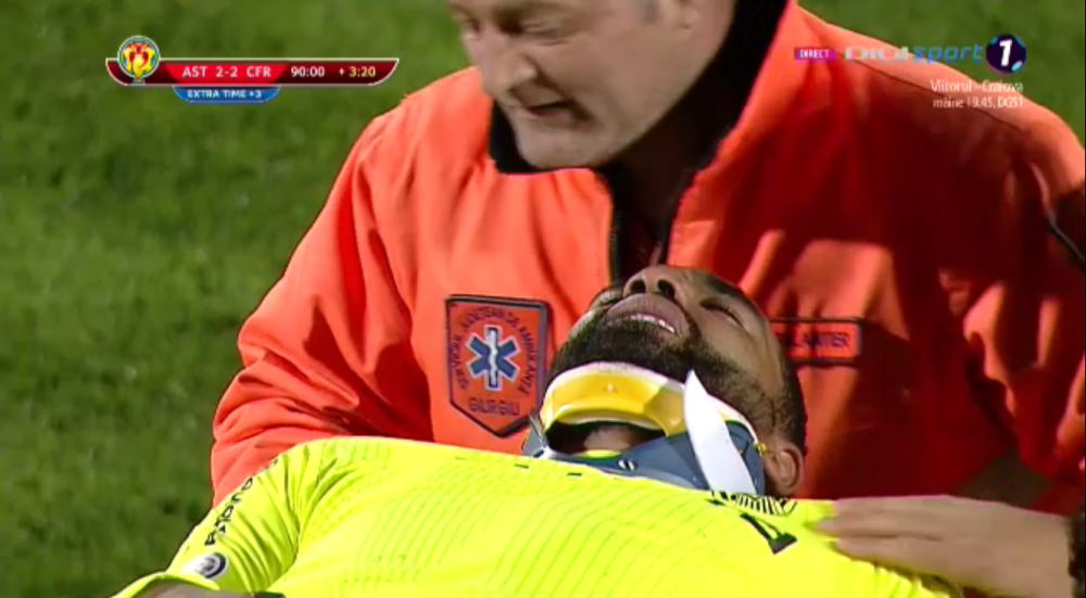 ASTRA - CFR CLUJ 2-2 | Momente teribile la Giurgiu! Omrani s-a prabusit pe gazon, ambulanta l-a dus de urgenta la spital! Ce a patit_3