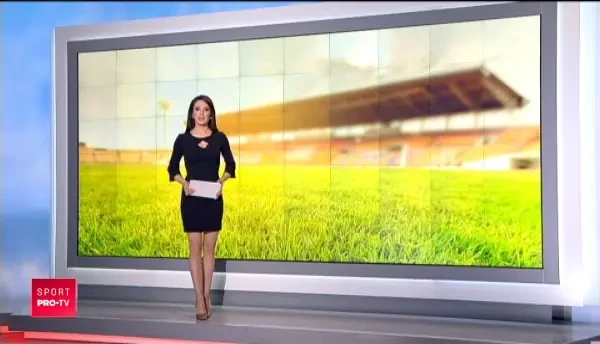 O SCHIMBARE PIERDUTA! Comedie la FCSB: Becali a trimis SMS-ul cu schimbarea, din greseala, lui Coman! Atacantul l-a turnat pe patron :)