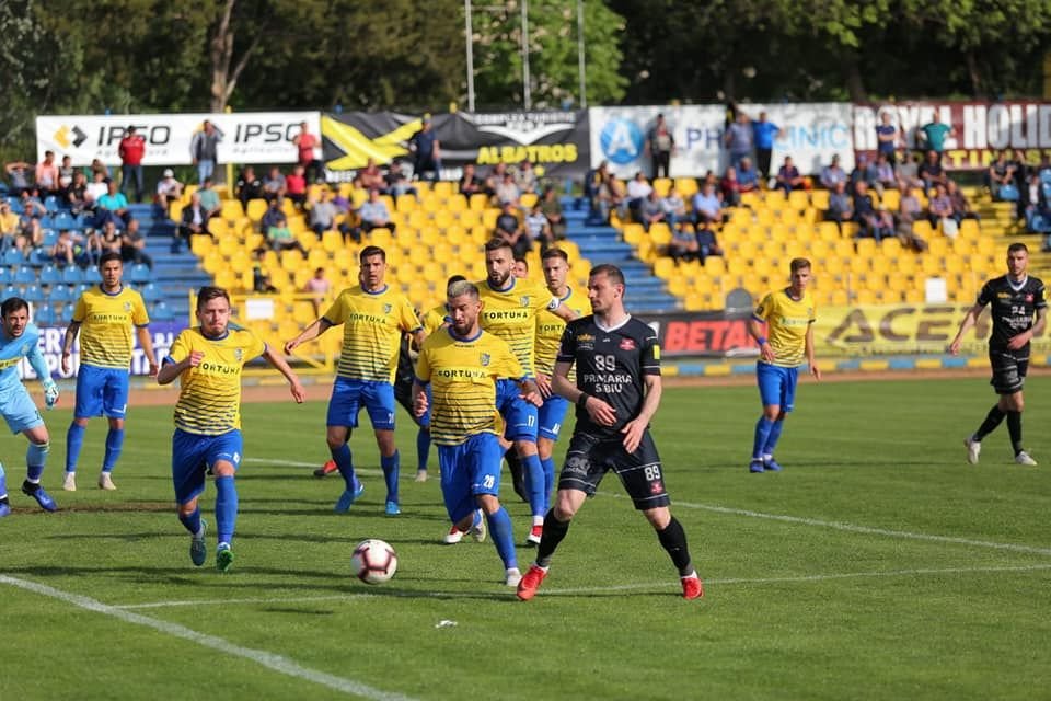 Direct in TOPUL RUSINII din Europa! Cele doua echipe din Liga 1 care se bat pentru recordul UMILINTEI