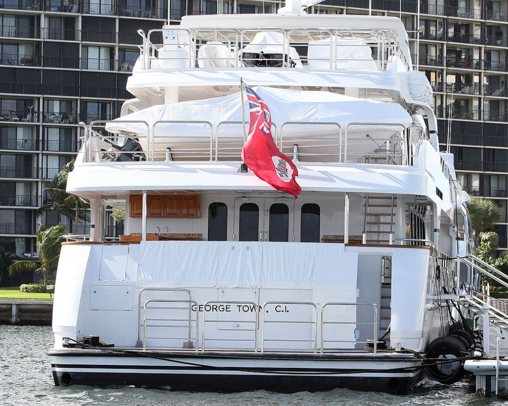 BIJUTERIA de 15.000.000 de lire a lui Tiger Woods! Cum arata iahtul cu sala de forta si jacuzzi! INCREDIBIL cat costa intretinerea lui!