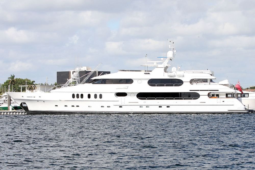BIJUTERIA de 15.000.000 de lire a lui Tiger Woods! Cum arata iahtul cu sala de forta si jacuzzi! INCREDIBIL cat costa intretinerea lui!_3