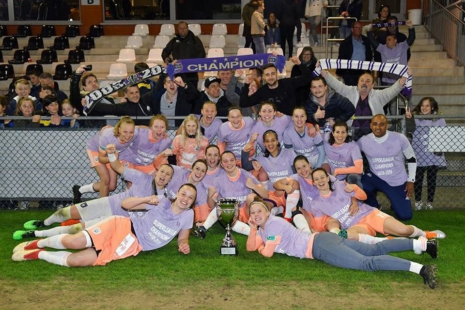 O romanca a iesit campioana Belgiei la fotbal cu Anderlecht. FOTO_2