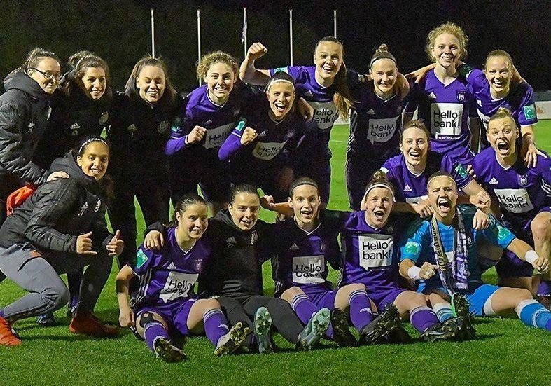 O romanca a iesit campioana Belgiei la fotbal cu Anderlecht. FOTO_6