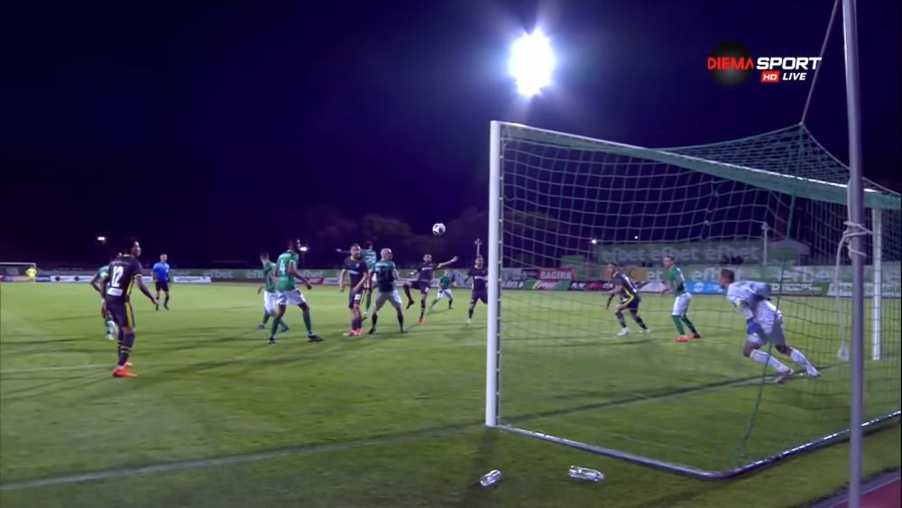 Dragos Grigore, gol de cascadorii rasului in Bulgaria! ULUITOR cum a marcat fundasul nationalei Romaniei! :) VIDEO