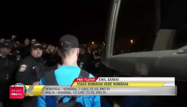 Sandoi il face praf pe Donkor si ii reproseaza lui Papura o schimbare: "Din pacate pentru unii, fotbalul se joaca si cu mintea!"