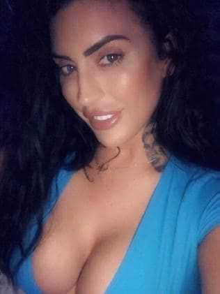 Starul lui Man.City DAT AFARA de sotie dupa ce a aflat ca o insala: E un SOBOLAN! FOTO