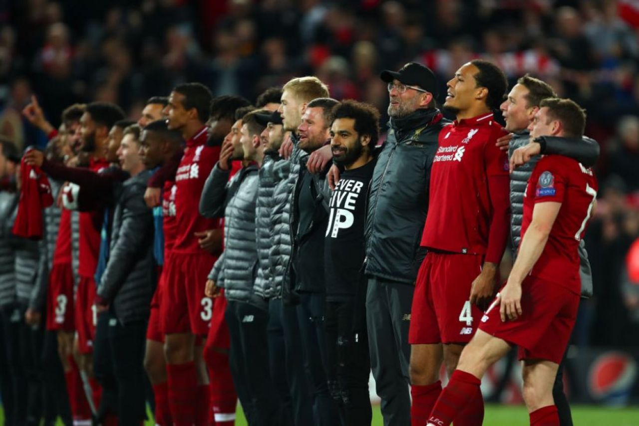 Imaginile ISTORICE de pe Anfield! Fanii lui Liverpool au cantat alaturi de jucatorii lui Jurgen Klopp! VIDEO_4