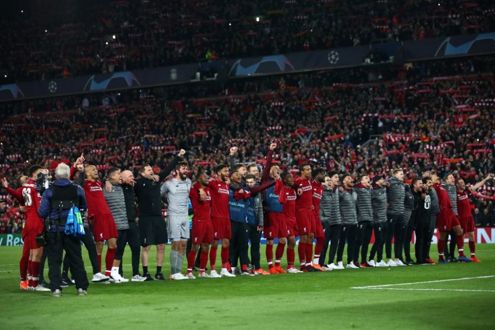 Imaginile ISTORICE de pe Anfield! Fanii lui Liverpool au cantat alaturi de jucatorii lui Jurgen Klopp! VIDEO_21
