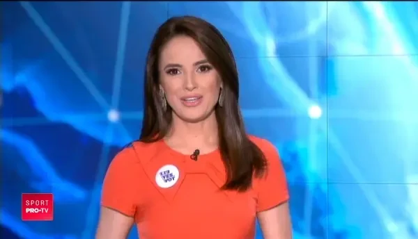 SHOW FANTASTIC intre Tyson si Roy Jones Jr.! MECI MONDIAL la revenirea lui Mike dupa 15 ani: EGALITATE! Tyson: Trebuia sa castig!