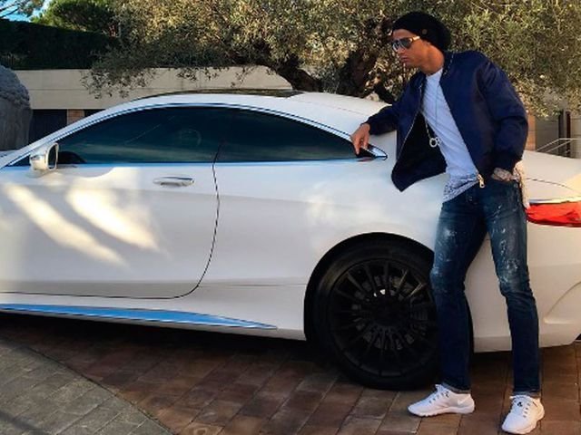 Ronaldo are masini de peste 20.000.000 euro! Garajul incredibil al superstarului portughez si ultima achizitie unica in lume: FOTO_10