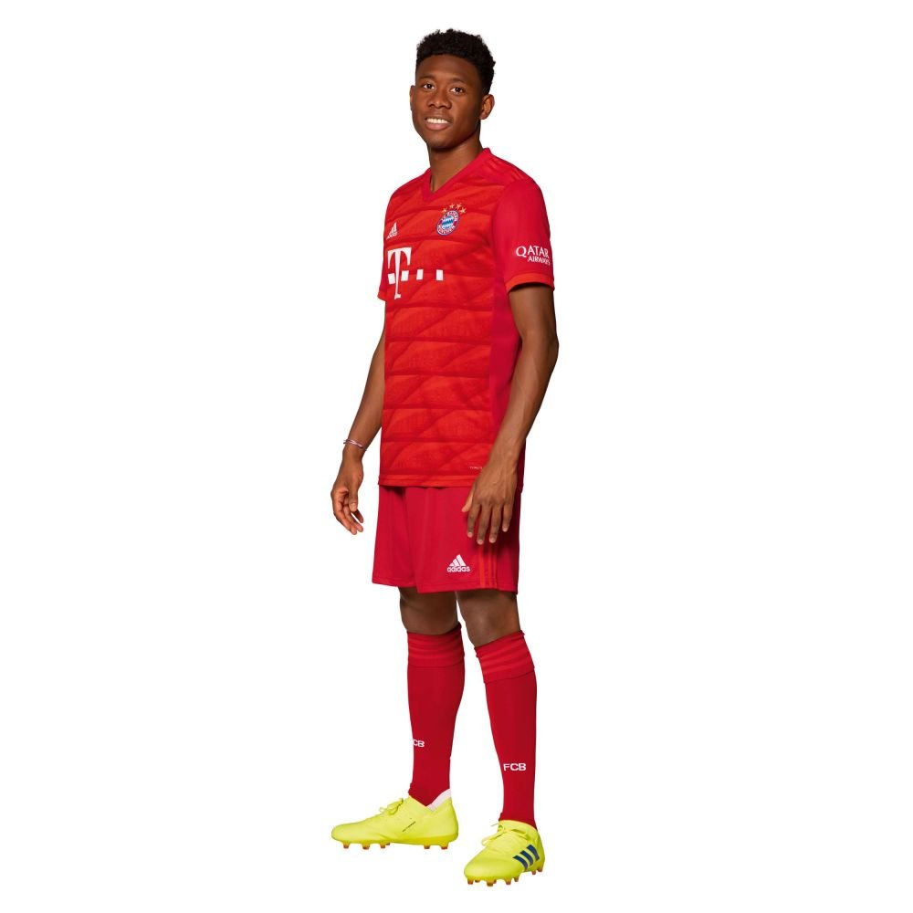 Man.United, Bayern, Juventus si Chelsea si-au lansat echipamente noi pentru sezonul 2019/2020! Ce surprize pregatesc Barca si Real. FOTO_17