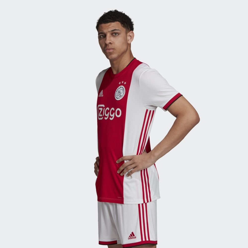 Man.United, Bayern, Juventus si Chelsea si-au lansat echipamente noi pentru sezonul 2019/2020! Ce surprize pregatesc Barca si Real. FOTO_28
