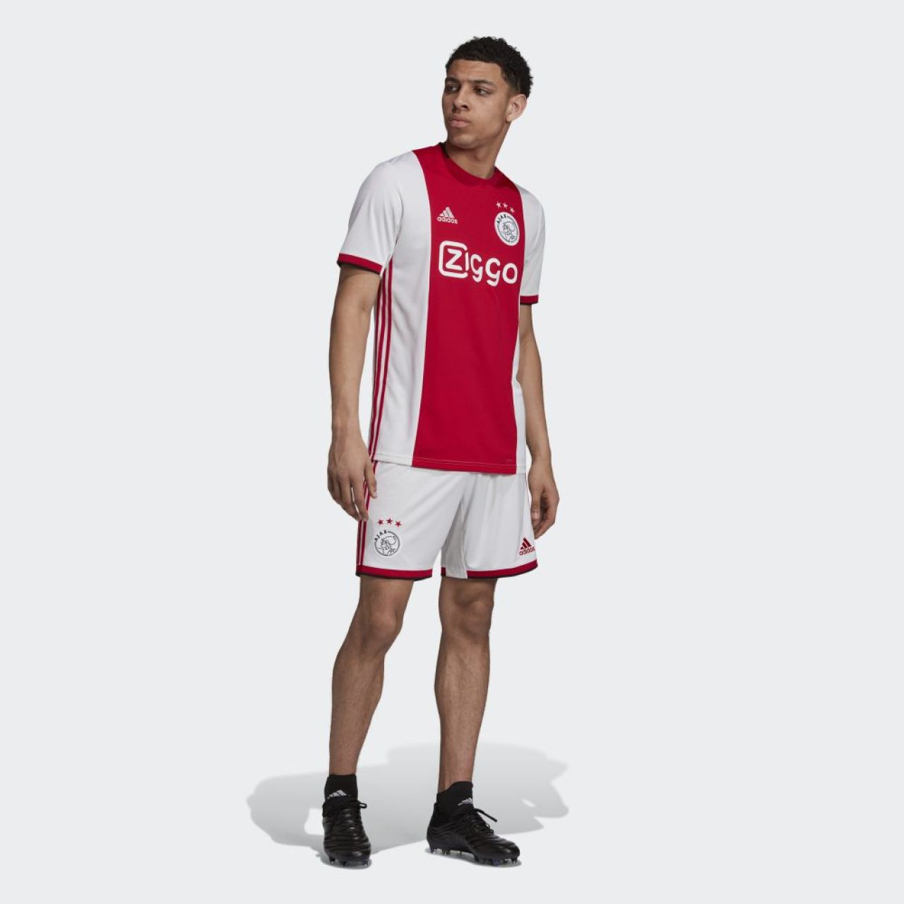 Man.United, Bayern, Juventus si Chelsea si-au lansat echipamente noi pentru sezonul 2019/2020! Ce surprize pregatesc Barca si Real. FOTO_29