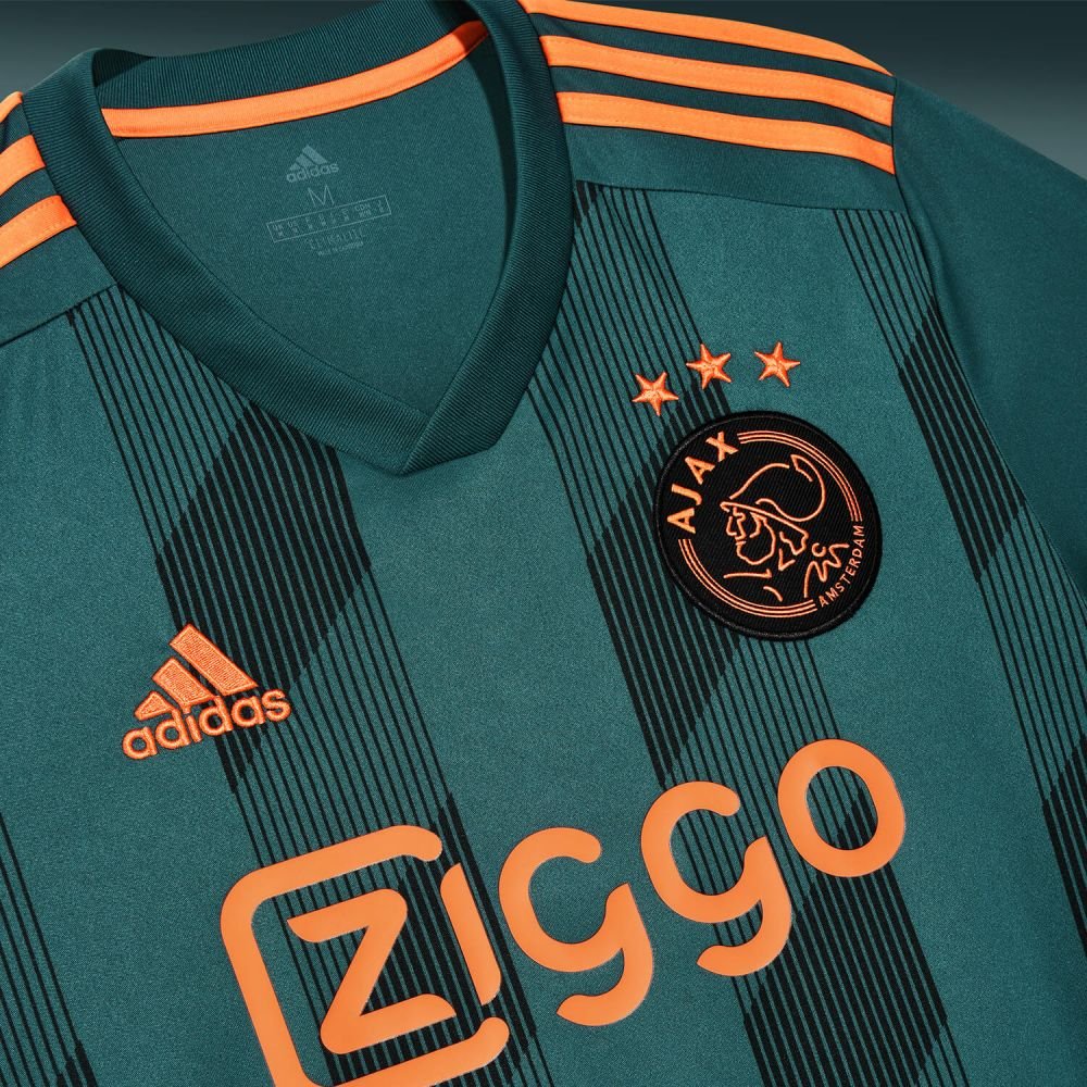 Man.United, Bayern, Juventus si Chelsea si-au lansat echipamente noi pentru sezonul 2019/2020! Ce surprize pregatesc Barca si Real. FOTO_33