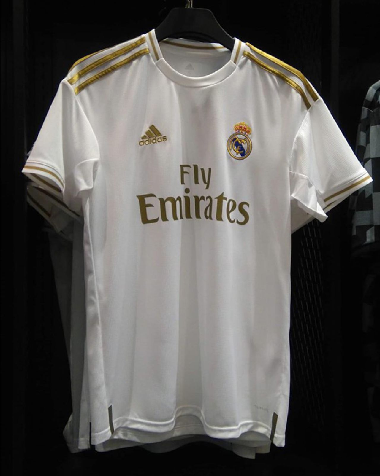 Man.United, Bayern, Juventus si Chelsea si-au lansat echipamente noi pentru sezonul 2019/2020! Ce surprize pregatesc Barca si Real. FOTO_60