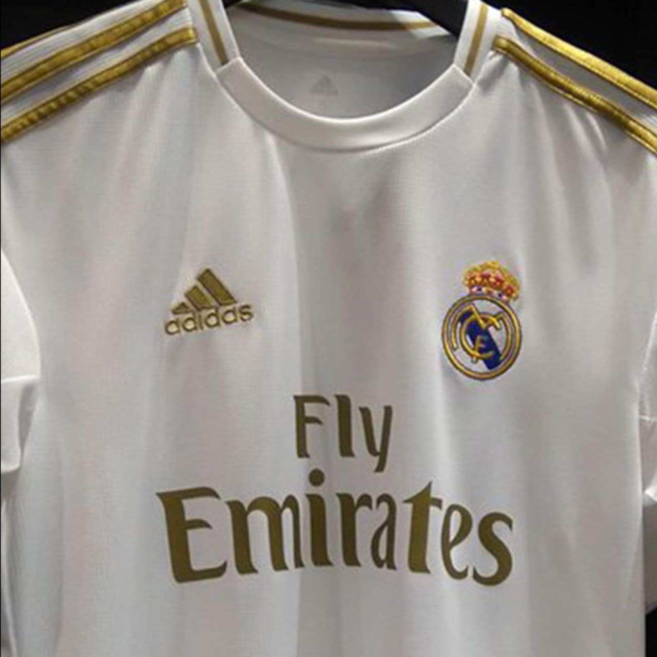 Man.United, Bayern, Juventus si Chelsea si-au lansat echipamente noi pentru sezonul 2019/2020! Ce surprize pregatesc Barca si Real. FOTO_61