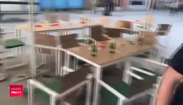 BATAIE LA CRAIOVA! ULTIMA ORA: Ultrasii lui CSU s-au batut cu cei ai echipei lui Mititelu in barul lui Gica Craioveanu, inaintea meciului pentru podium Craiova - Viitorul