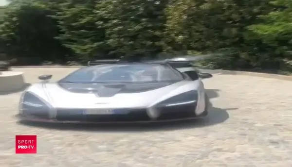 Cristiano Ronaldo si-a mai luat un bolid de lux: noul McLaren Senna, de 1 MILION dolari! Garajul incredibil al portughezului. FOTO