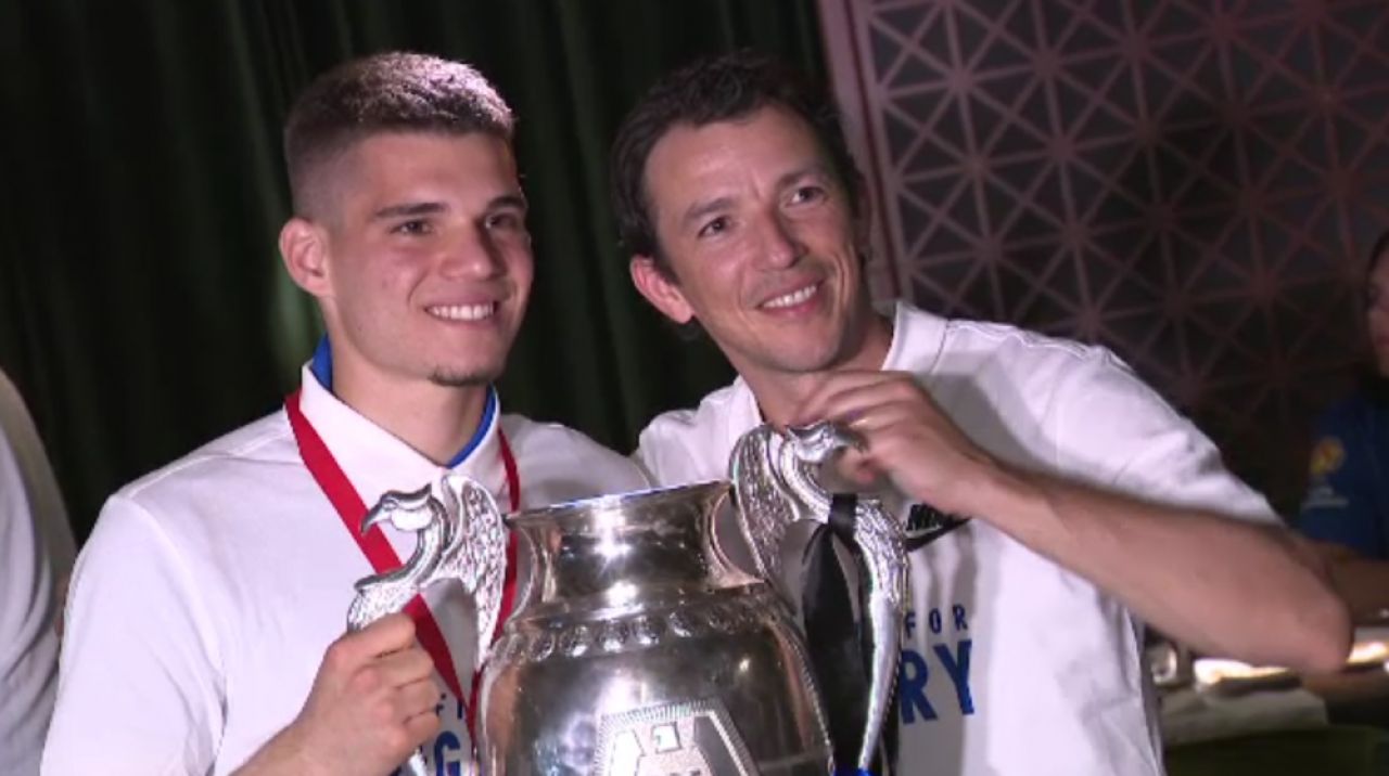 FINALA CUPEI ROMANIEI | IMAGINI FABULOASE de la petrecerea celor de la Viitorul! Ianis si coechipierii au dansat pamporea cu trofeul in brate | VIDEO_2