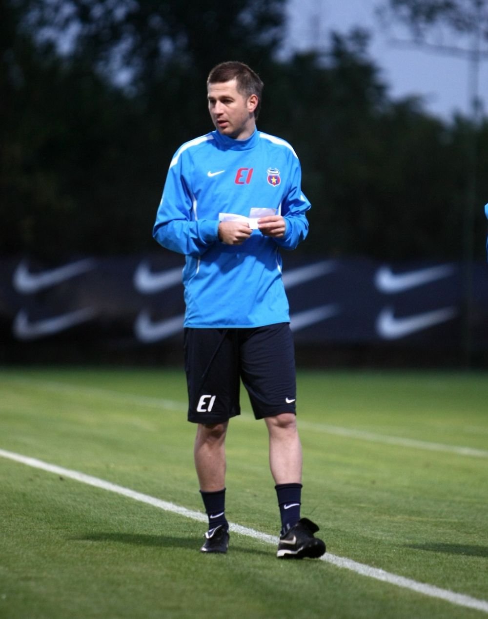 Cum s-a descurcat Edi Iordanescu la precedenta aventura pe banca echipei lui Becali: umilinte si nervi la FCSB. FOTO_2