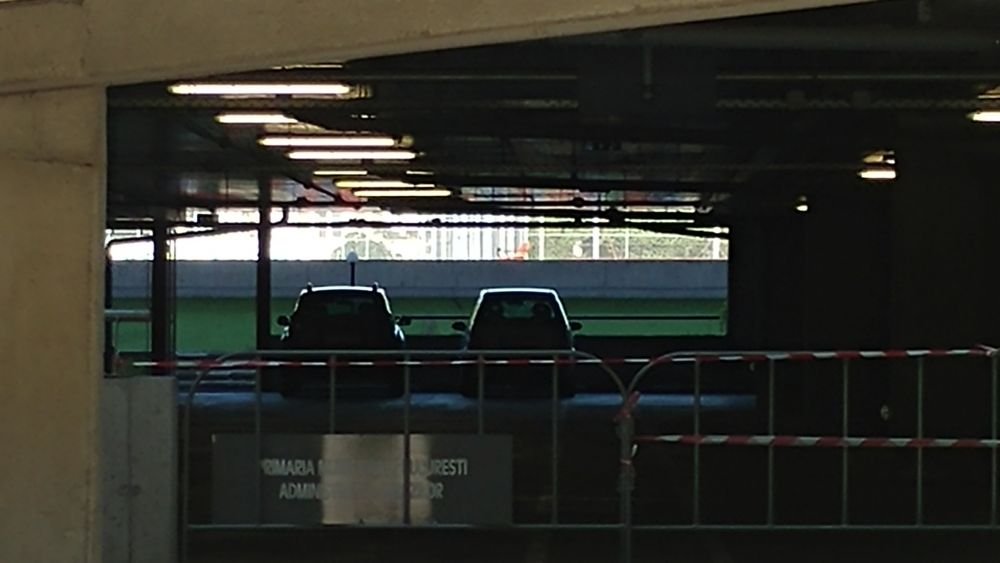 Primaria Bucuresti nu a redeschis oficial parcarea de la Arena Nationala, dar unele masini au voie sa parcheze acolo!_12