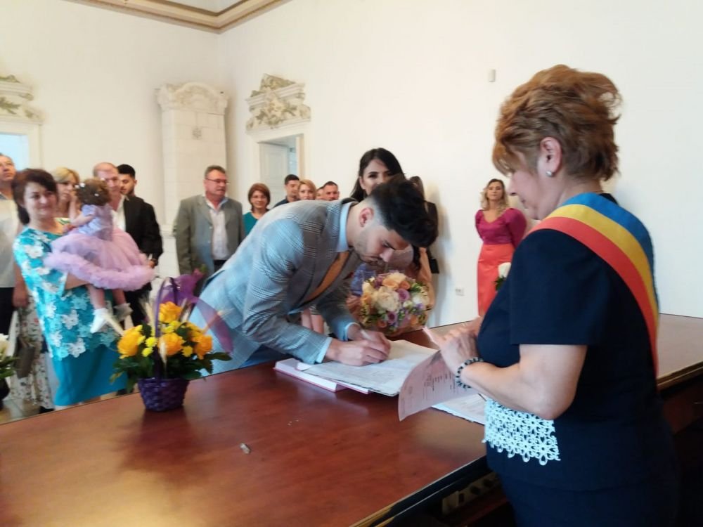 S-a casatorit inainte de transfer! Cum arata sotia viitorului jucator de la Universitatea Craiova: FOTO_4
