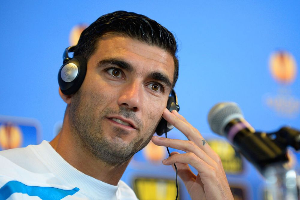 A MURIT JOSE REYES | A murit ars in masina . Cutremurator: Jose Reyes a avut parte de o moarte similara cu cea a actorului Paul Walker