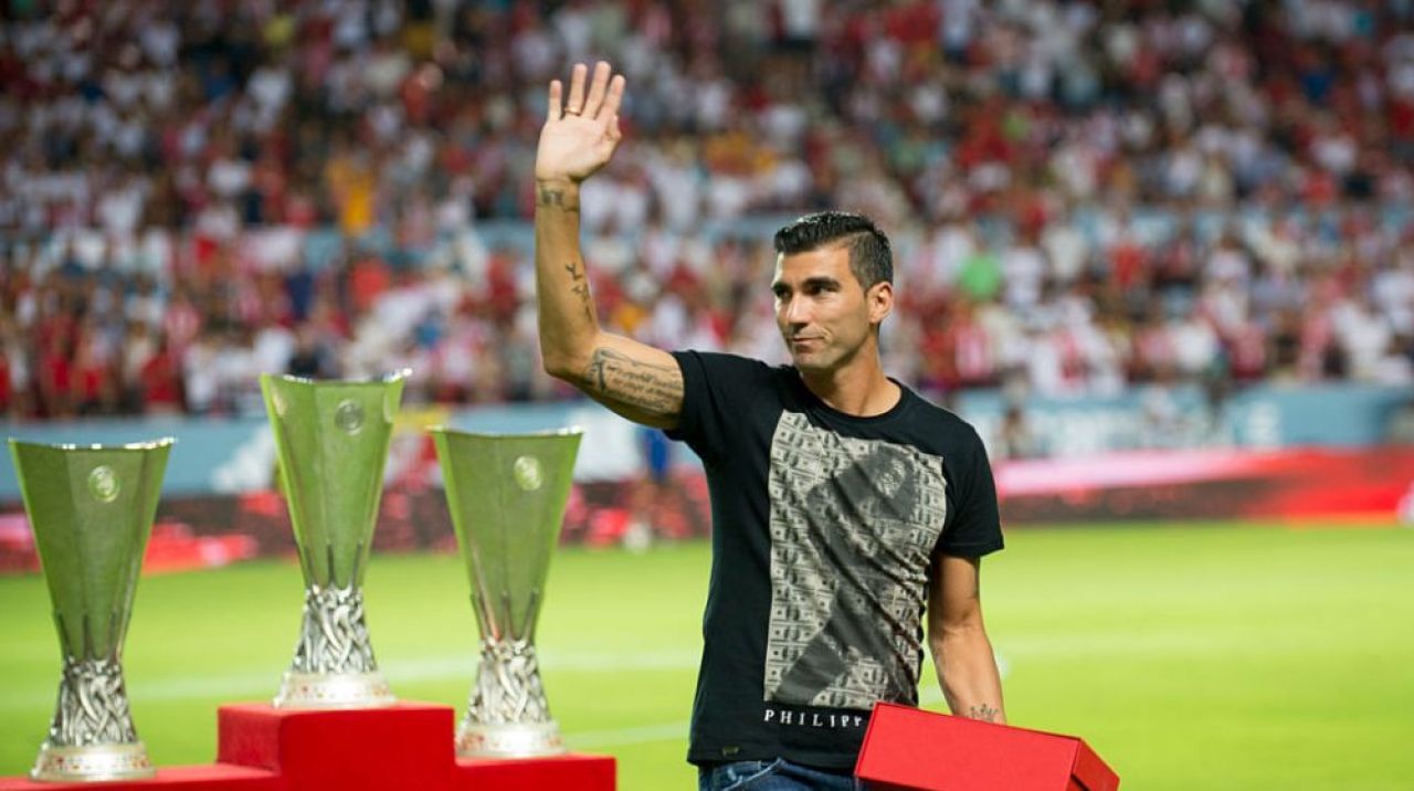 Autoritatile au recuperat masina lui Jose Antonio Reyes! A ars complet! Cum arata locul accidentului!_2