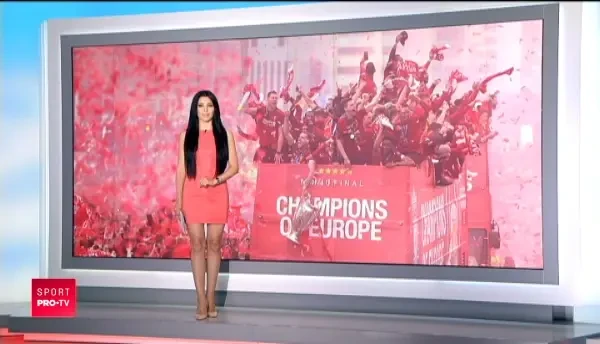 Imagini de la sarbatoarea lui Liverpool: sute de mii de oameni pe strazi