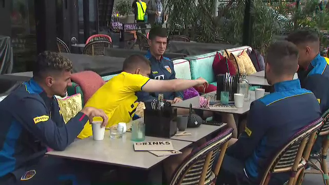NORVEGIA - ROMANIA, VINERI, 21:45, PRO TV | Jucatorii nationalei s-au plimbat prin Oslo. Man si Hagi, la cafea cu lotul Viitorul_3