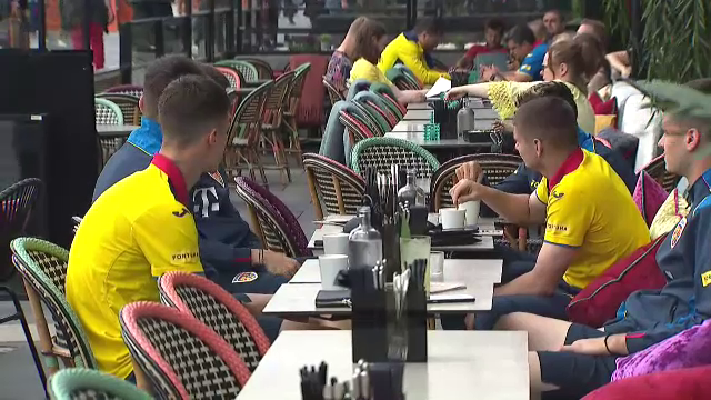 NORVEGIA - ROMANIA, VINERI, 21:45, PRO TV | Jucatorii nationalei s-au plimbat prin Oslo. Man si Hagi, la cafea cu lotul Viitorul_6