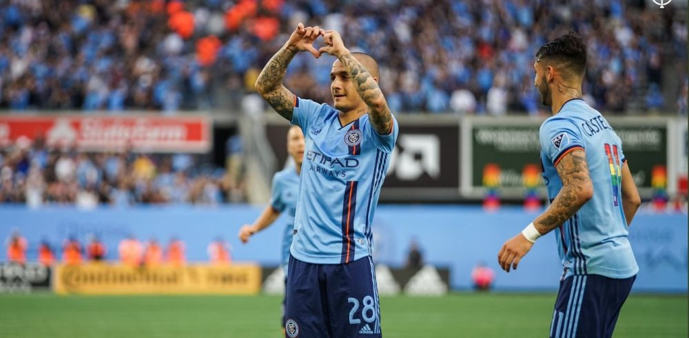 VIDEO | GOOOL Mitrita! Romanul a avut parte de surpriza vietii dupa meci: cine l-a felicitat! FOTO de colectie