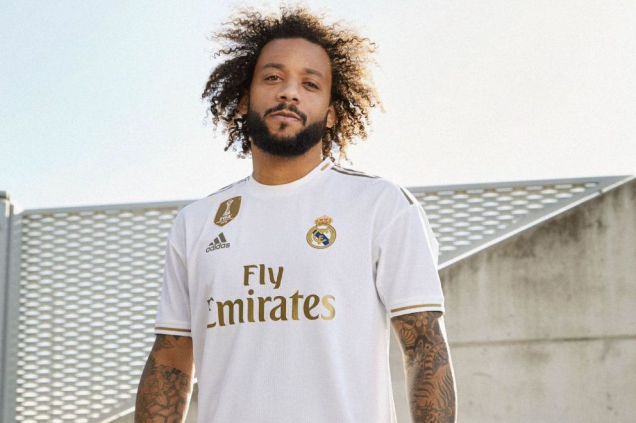 Real Madrid si-a prezentat noul echipament oficial!