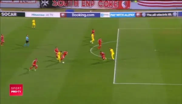 Keseru suteaza periculos din lovitura libera, apara portarul Maltei