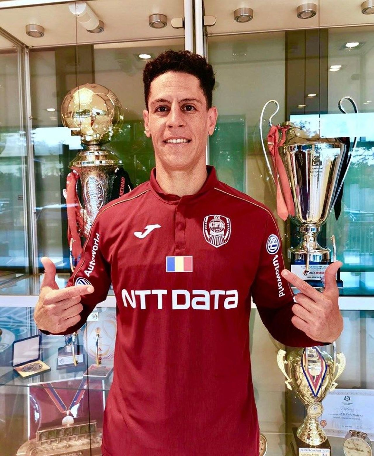 CFR Cluj transfera pe banda rulanta! Dan Petrescu a inceput pregatirea pentru Champions League! Cine sunt cei cinci jucatori care s-au prezentat la reunirea lotului_1