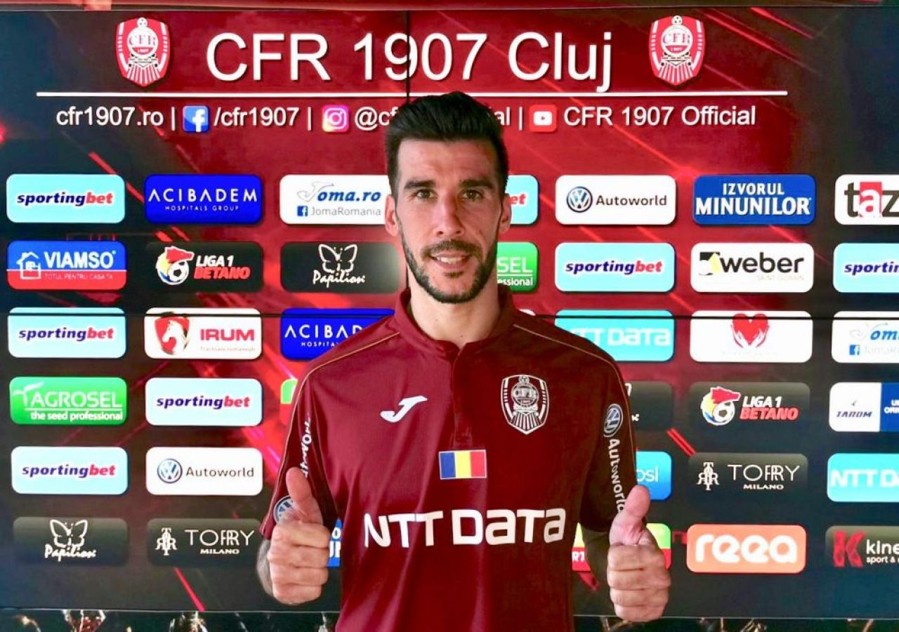 CFR Cluj transfera pe banda rulanta! Dan Petrescu a inceput pregatirea pentru Champions League! Cine sunt cei cinci jucatori care s-au prezentat la reunirea lotului_3