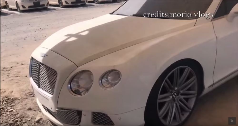Imagini in premiera cu cimitirul auto din Dubai. Mii de bolizi de lux abandonati de seici. FOTO UIMITOR_4