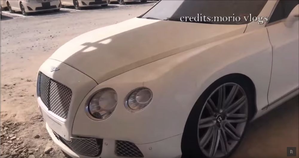 Imagini in premiera cu cimitirul auto din Dubai. Mii de bolizi de lux abandonati de seici. FOTO UIMITOR_4