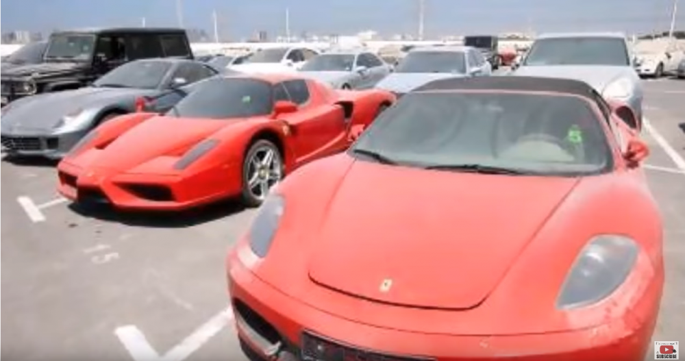 Imagini in premiera cu cimitirul auto din Dubai. Mii de bolizi de lux abandonati de seici. FOTO UIMITOR_45