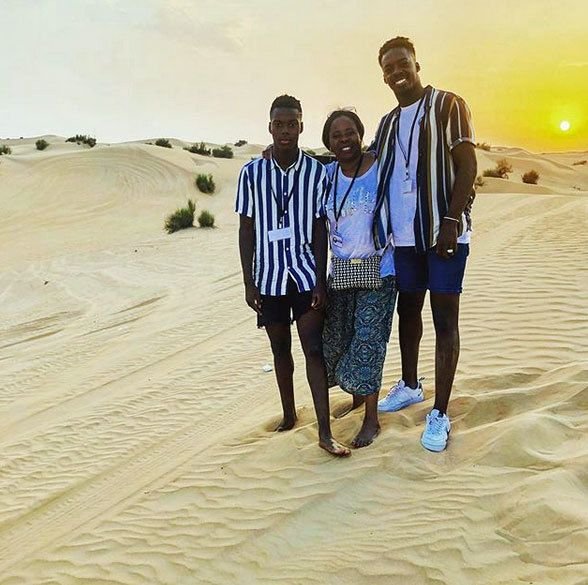 Salah a prins pestele cel mare, Benzema isi bronzeaza abdomenul. Cum isi petrec fotbalistii vacanta vara. FOTO_30
